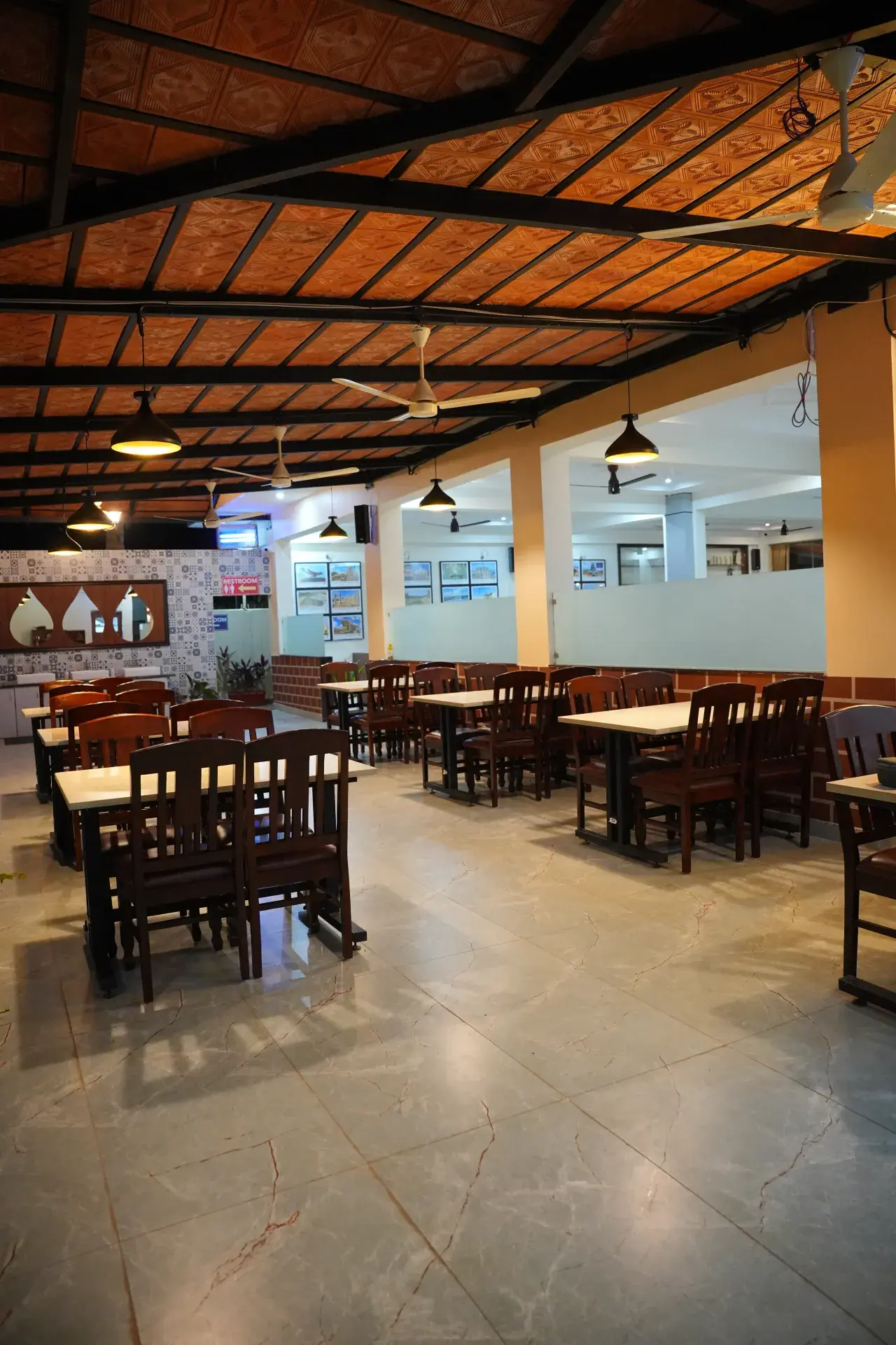 Nati Nawaabi Open Seating & Courtyard